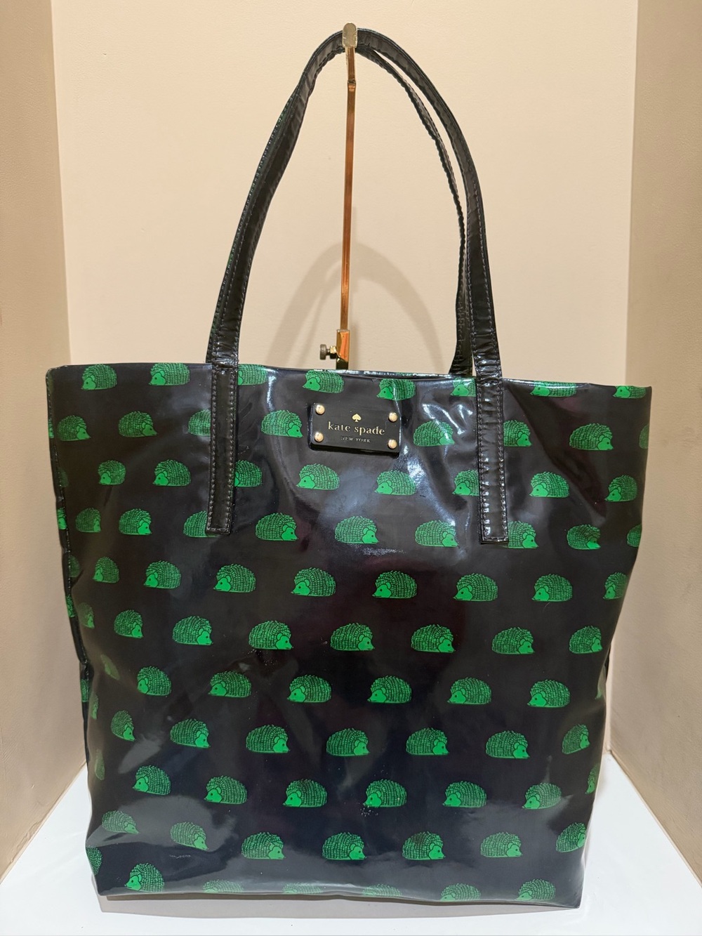 Kate Spade New York Daycation Hedgehog 🦔 Tote